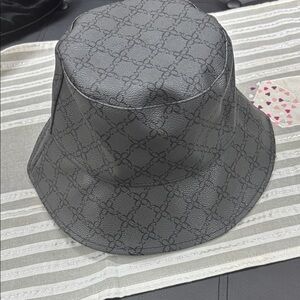 Nine West Elegant Black Hat